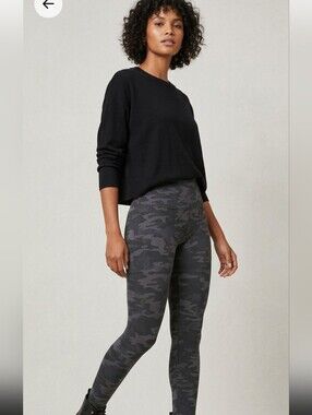 SPANX Classic Camouflage Leggings